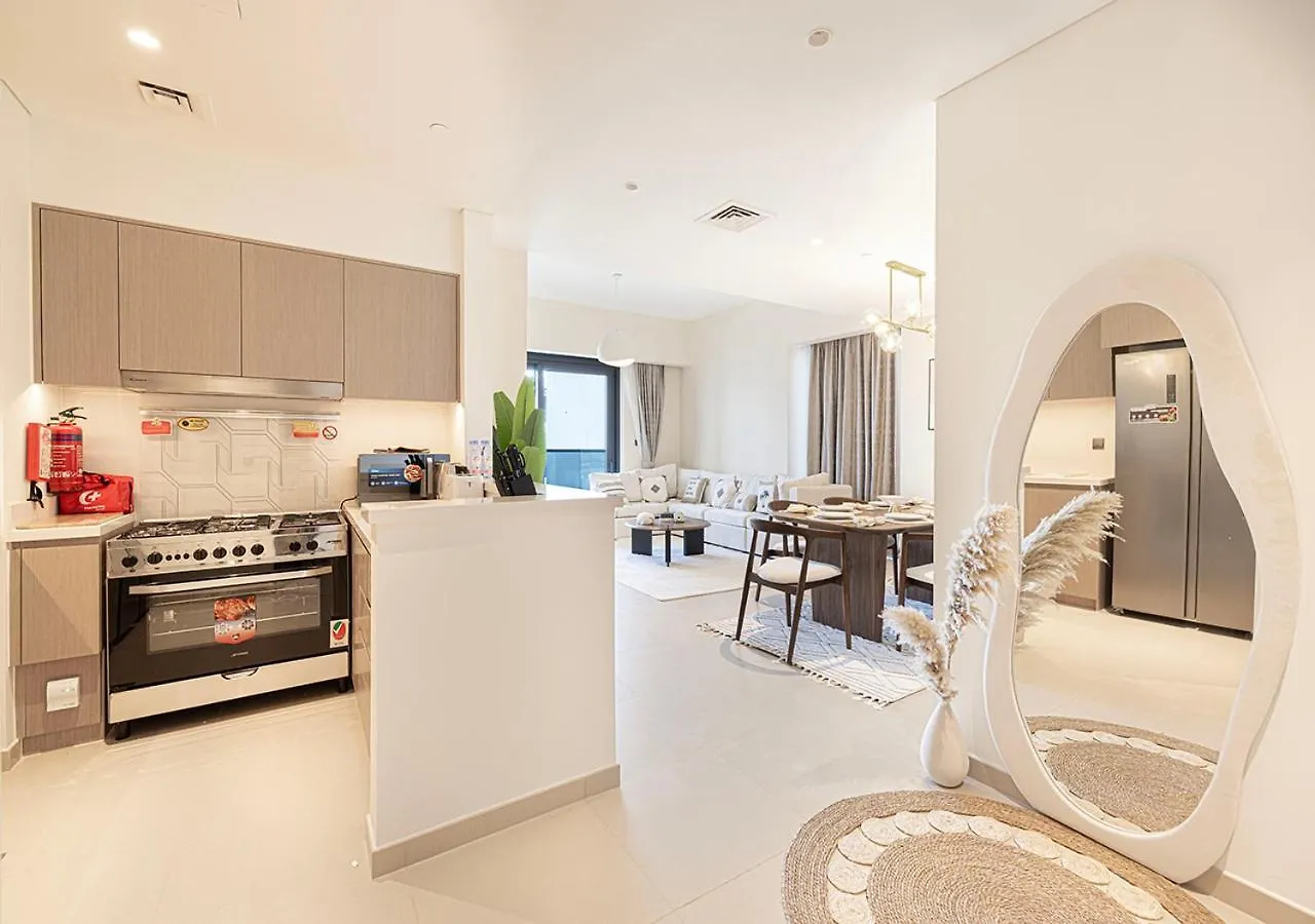 Luxury Apartment With Full Burj Khalifa And Downtown Views Dubai